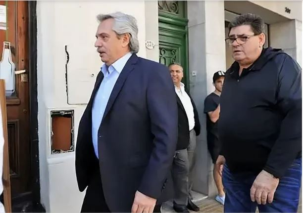 ex intendente Olivos.JPG