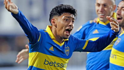 Boca define el futuro de Medina, mientras Newcastle se interesa por Zenón