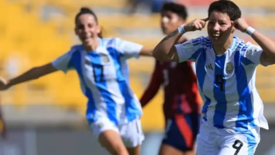 La selección de fútbol de mujeres enfrenta a Alemania por octavos de final
