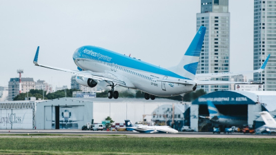 El Gobierno confirmó que no hay plata para aumentos y endurece su postura con los gremios aeronáuticos