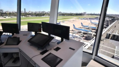 Controladores aéreos paran el jueves y afectarán los vuelos en 27 aeropuertos