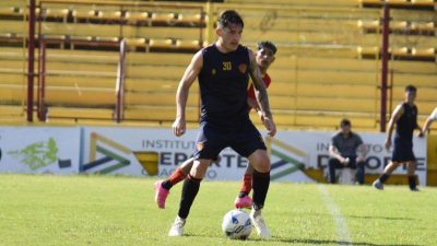 Sarmiento recupera a Santiago Lebus para los play off ante Kimberley