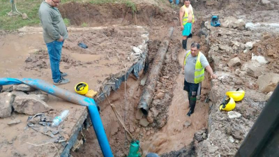 Rotura de cañería afectó a distintos barrios