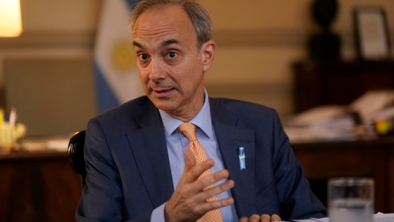 Crece el conflicto con las universidades: el Gobierno dice que "se inventan alumnos" para sostener cargos docentes