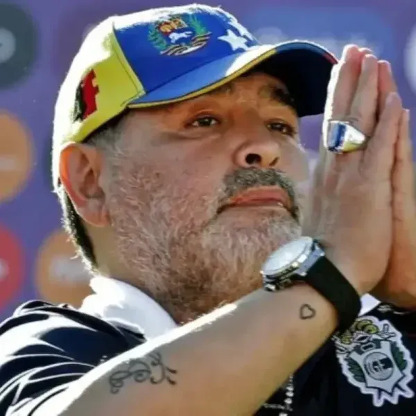 maradona8768_sq.webp