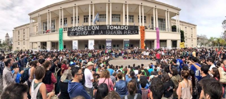 universidad-tomas3.jpg