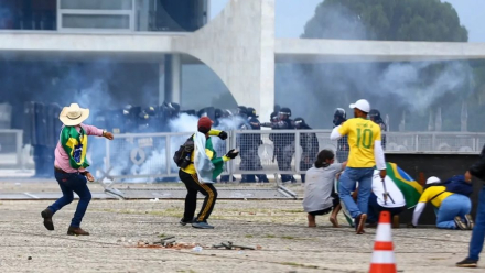 asalto al planalto.jpg