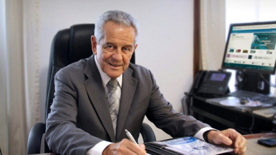 "Cobro 3 millones 200 mil pesos brutos del Estado y no me alcanza"