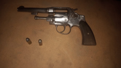 Detienen a un hombre por tentativa de femicidio, lesiones y tenencia ilegal de arma de fuego