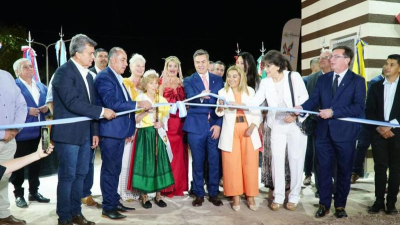 Destaca Zdero el valor de la Fiesta del Inmigrante