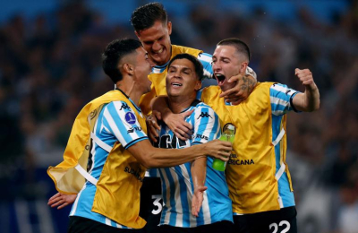 Racing va en busca de la gloria ante el duro Cruzeiro en Asunción