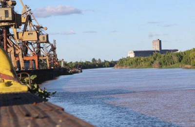 Transporte fluvial: analizan la viabilidad de la navegación comercial del Paraná