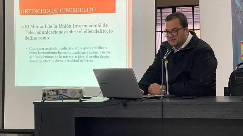 Galassi expuso sobre cibercrimen y su impacto