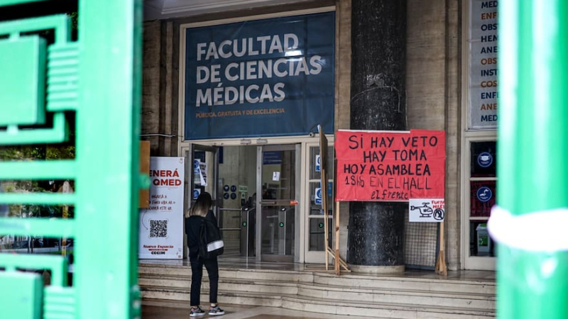 Sorpresa e incertidumbre en las universidades sobre el cobro a estudiantes extranjeros