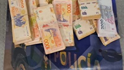 Detienen a una mujer que sustrajo dinero del lugar donde trabaja