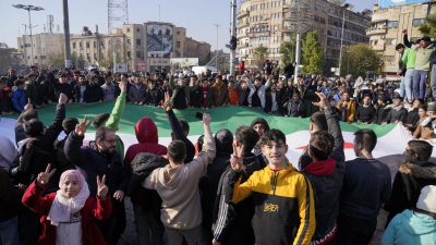 Cayó Al Asad y Siria celebra el inicio de una era llena de incertidumbre