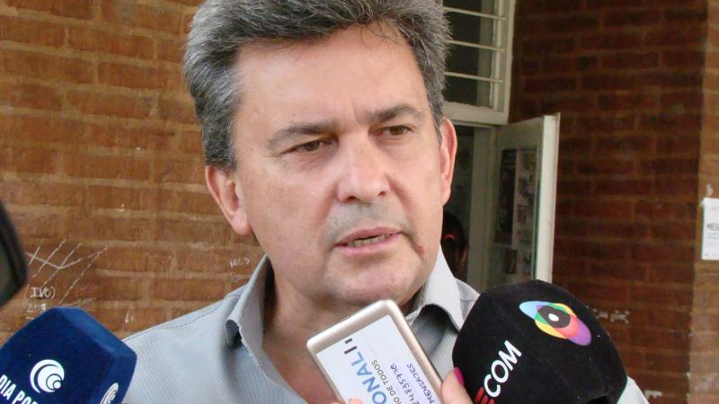 "Si hubiera estado en el recinto votaría igual que mi bloque"