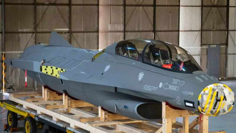 La Fuerza Aérea Argentina presentó al primero de los cazas F-16 adquiridos a Dinamarca