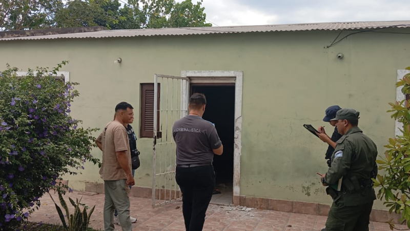 Asaltó la vivienda de un gendarme y se llevó un arma de guerra