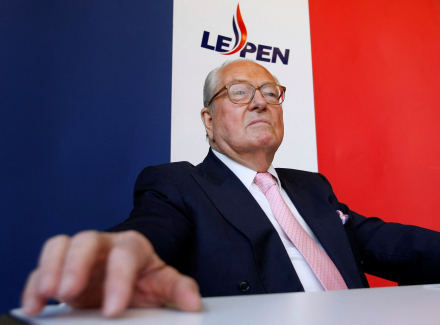 Le Pen muerto 1.JPG