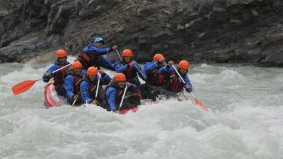 Murieron tres turistas al volcarse la balsa con que hacían rafting