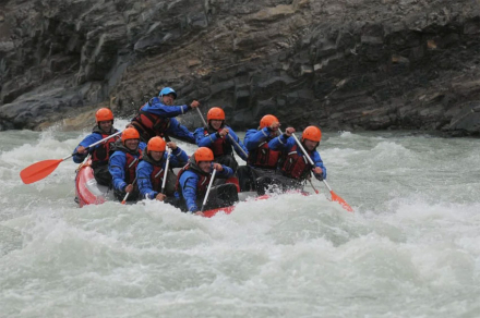 rafting.jpg