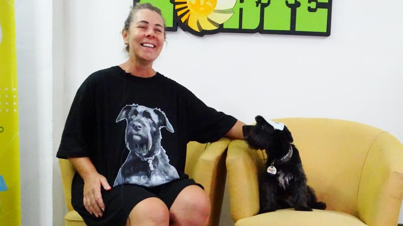 Creó un hotel para mascotas, así dueños de perros y gatos vacacionan tranquilos
