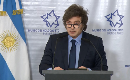 Milei holocausto.JPG