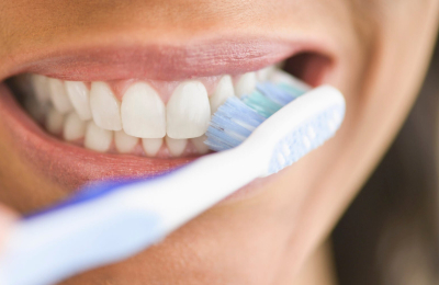 No es el café, ni los caramelos: cuál es el alimento que más daña los dientes