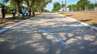 Zdero inauguró nuevas obras: "El pavimento es más progreso y desarrollo"