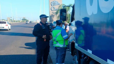 Secuestran tres camiones, una camioneta y un auto; detectan 47 alcoholemias y labran 273 actas