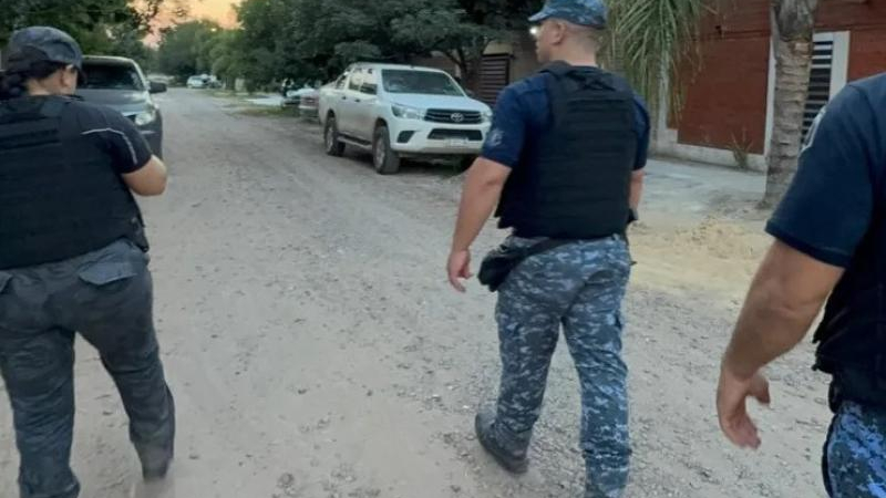 Villa Río Negro: una mujer trans golpeó a su novio, que fue rescatado por familiares