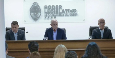 nor100325-008f02.jpg