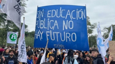 Docentes universitarios comienzan a renunciar porque consiguen mejores salarios en otros ámbitos