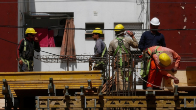 Cae el empleo y también la cantidad de empresas que contratan trabajadores