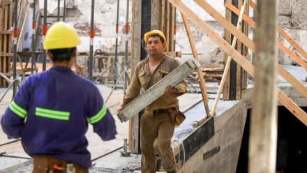 CONSTR.JPG