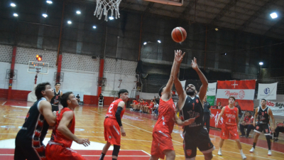 Volvió el básquet metropolitano y el último campeón debutó con triunfo