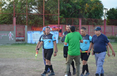 Agredieron a un árbitro y se suspendió CUNE-El Nacional