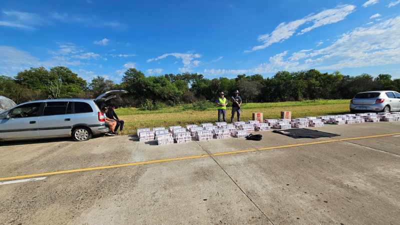 Detienen a dos hombres por contrabando de cigarrillos valuados en 32 millones de pesos