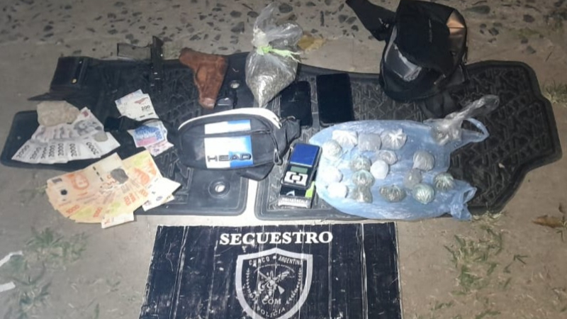 Detienen a un hombre armado con droga luego de peligrosa maniobra en plena avenida