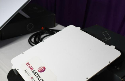 Zdero entregó 400 antenas satelitales para beneficiar a escuelas chaqueñas