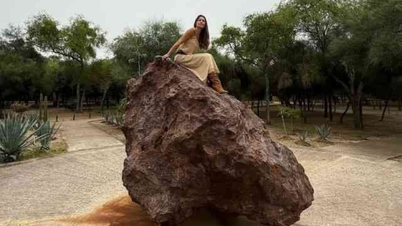 Pampita, el meteorito y los sacrilegios