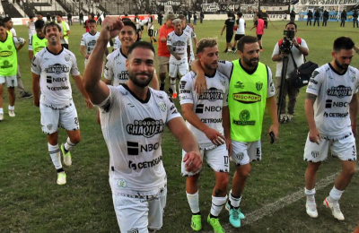 For Ever entrena en doble turno con la mira puesta en Defensores de Belgrano