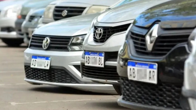 Argentina, el único país del mundo con miles de autos sin patente