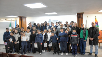 Estudiantes del Instituto Privado Cristiano visitaron la Legislatura