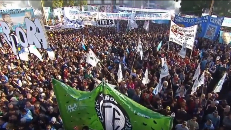 El mensaje de Cristina Kirchner emitido en Plaza de Mayo