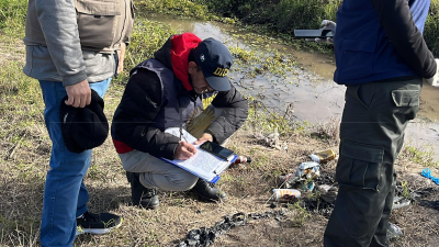 Encontraron el celular de Leonela Giménez en un canal cercano al acceso de Sáenz Peña