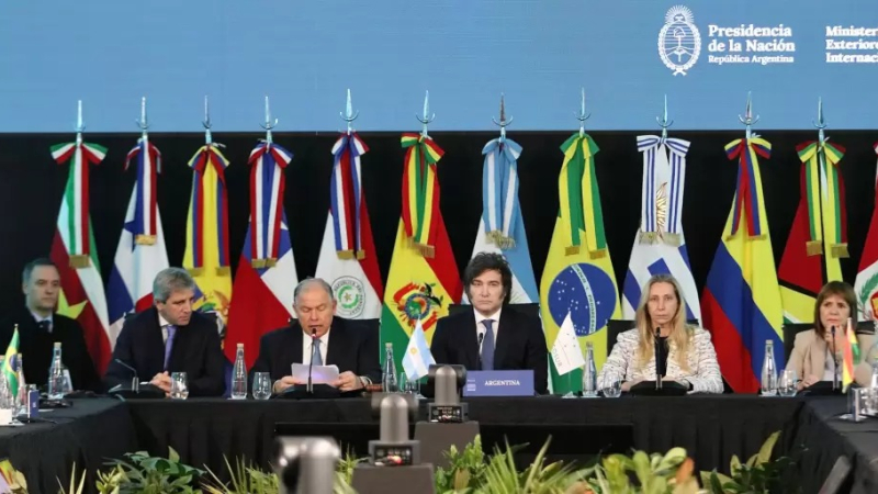 "Vamos a avanzar con o sin ustedes"