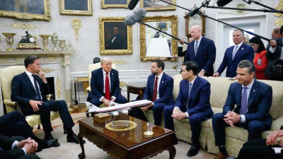 Trump le pone un ultimátum a Rusia: acuerdo por armas a Kiev