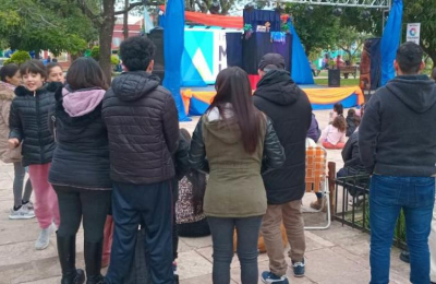 Las esculturas comienzan a erigirse como estandartes de creatividad y belleza